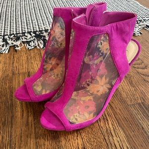 Jessica Simpson heels